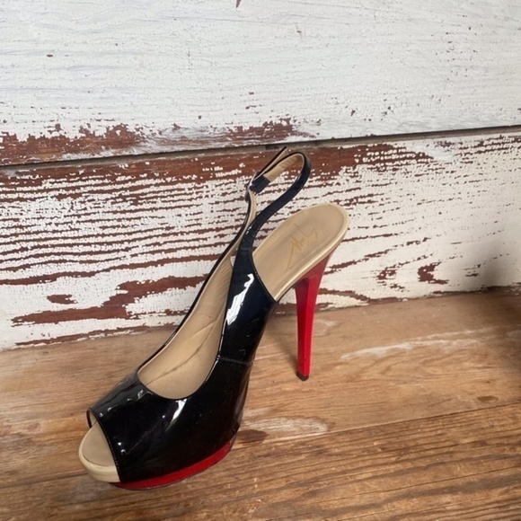 Giuseppi Zanotti Peep Toe Patent Leather Pump 8.5 - Picture 1 of 7